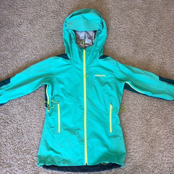 patagonia pluma womens